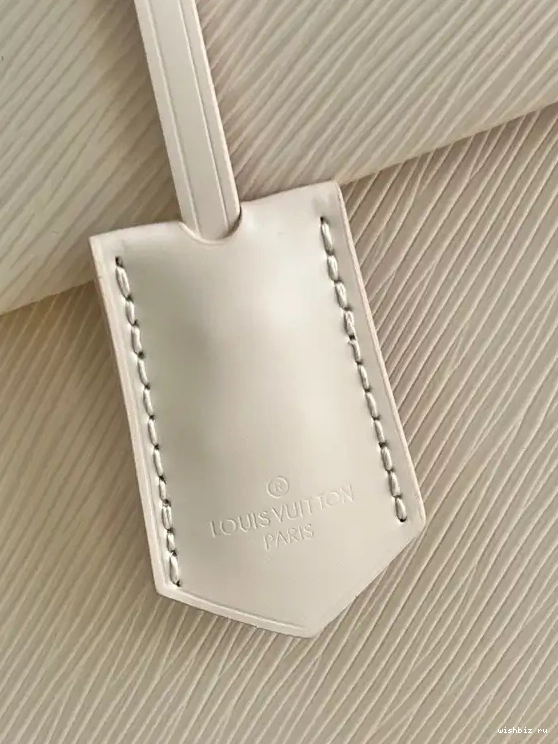 WIS BB LOUIS VUITTON CHANELUNY 0628